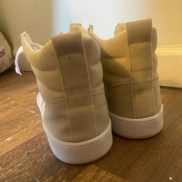 MKS Sneakers size 10 - Picture 6 of 7